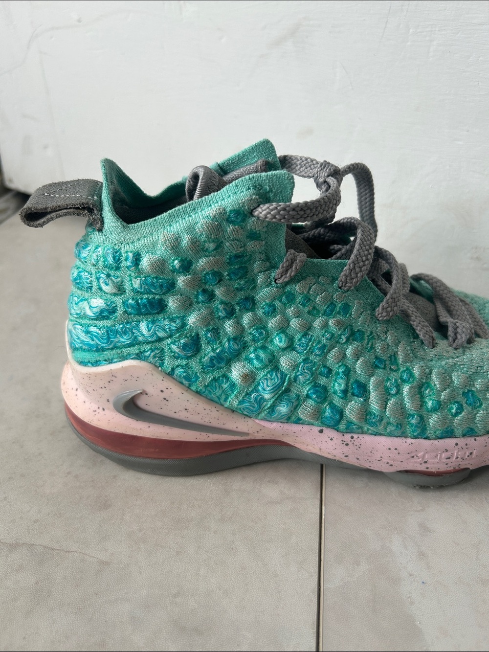 Nike Kids Teal Knit Sneakers with Pink Speckled Midsole